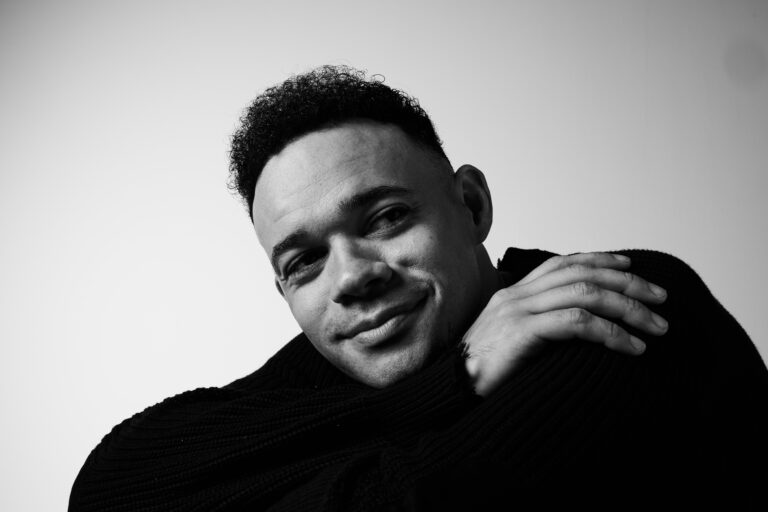 TAUREN WELLS INVITES YOU TO CREATE SPACE FOR FAITH WITH NEW SINGLE “MAKING ROOM”